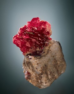 http://blog.hmns.org/wp-content/uploads/2009/04/main-corundum-variety-ruby-resized-237x300.jpg