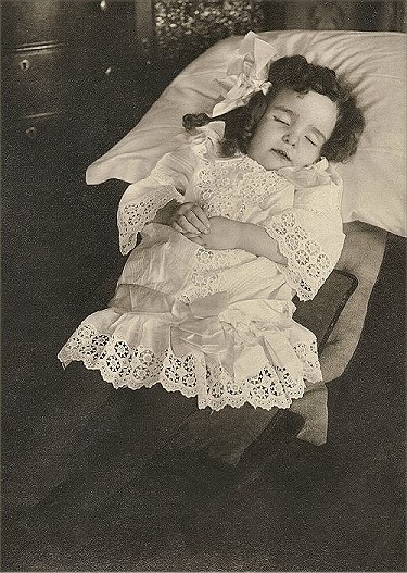 victorian era photos of the dead