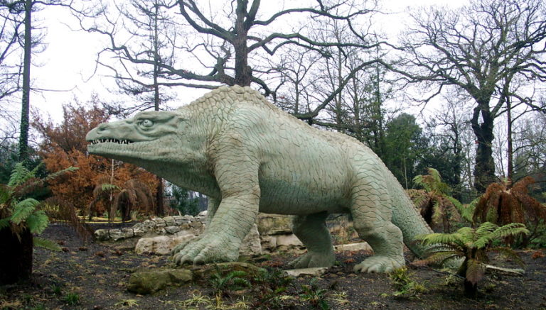 jurassic world megalosaurus
